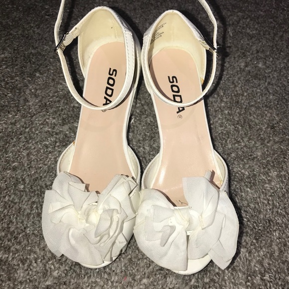 Kids party heels - Picture 1 of 3